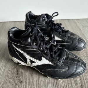Mizuno Youth Baseball Cleats size 4.5